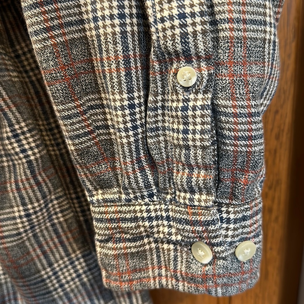 EDDIE BAUER Mens Plaid Button Down Long Sleeve Shirt 3558 Size L - Picture 4 of 9